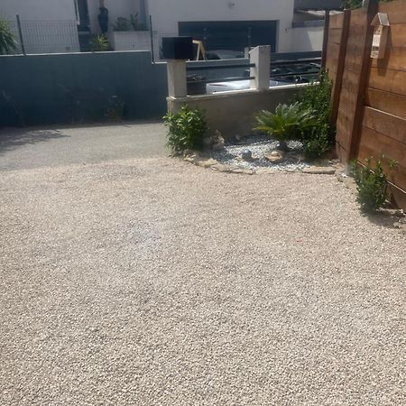 Gites Chez Stephanie Au Calme Martigues Buitenkant foto